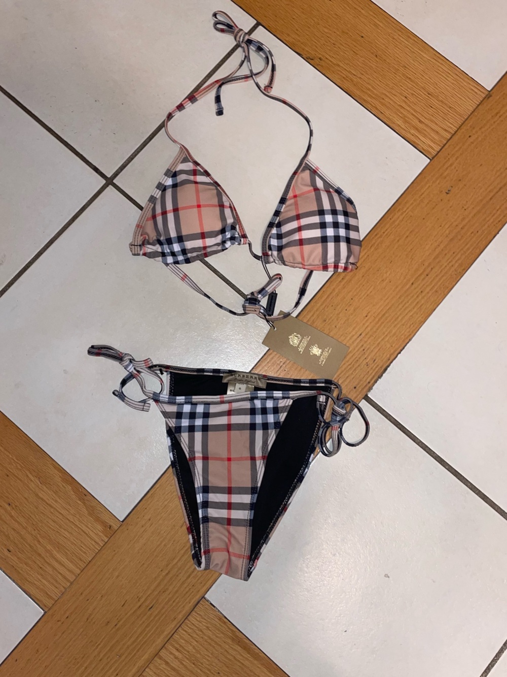 Burberry women’s size small Petique Plaid Bikini in Beige, - Picture 4 of 5
